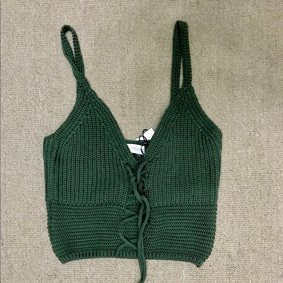 Like new Zara green knit cropped top - Picture 3 of 7